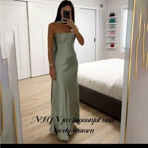 Elegant Green Evening Gown